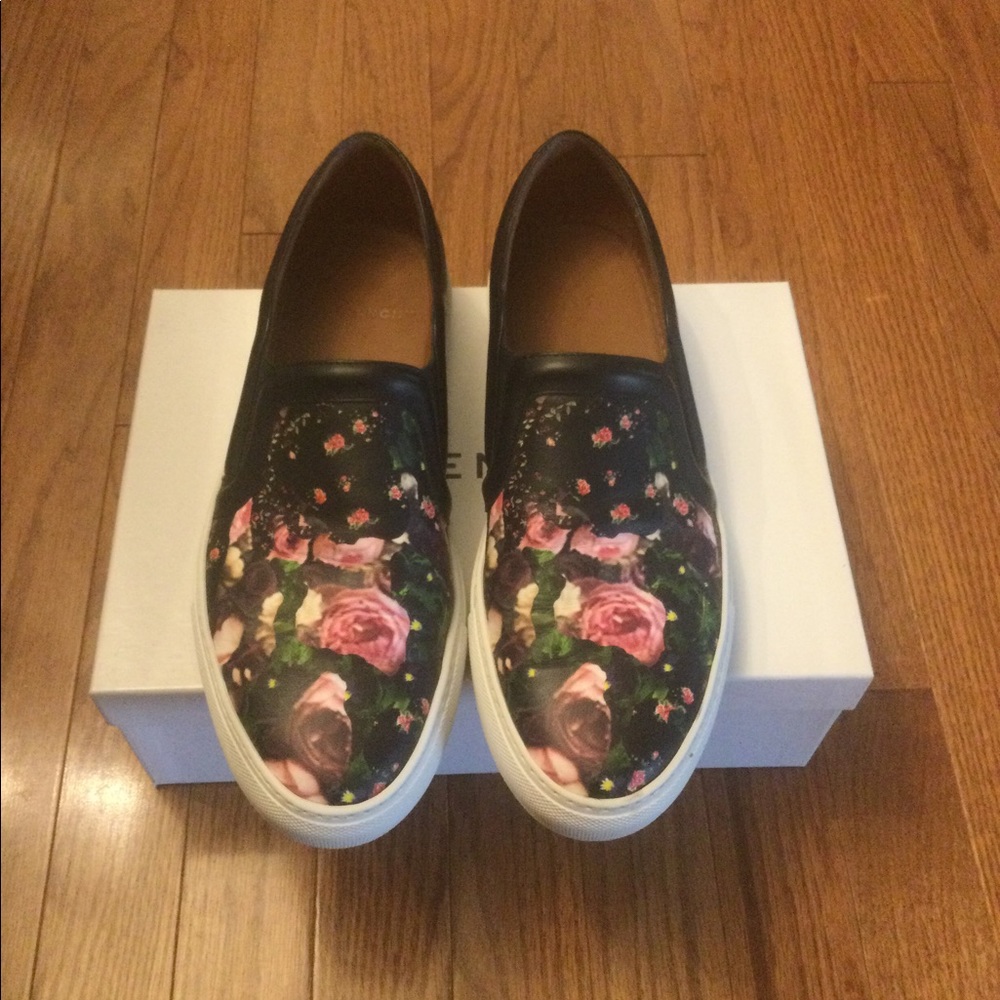 GIVENCHY Leather Skate Sneaker